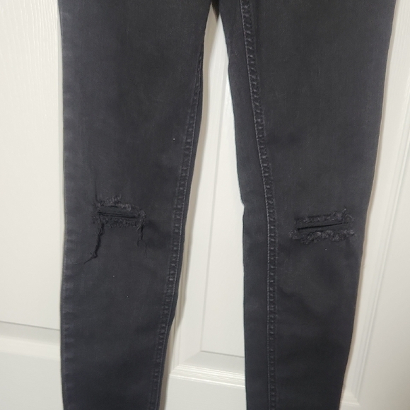 Bershka Skinny Black Jeans Sleek Fit - Picture 2 of 5